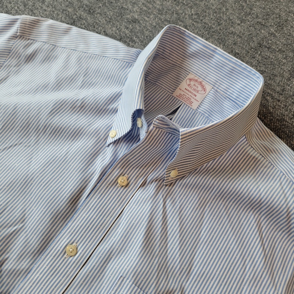 Brooks Brothers Shirt Mens 16.5 Madison Light Blue Striped Short Sleeve Non Iron